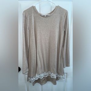 Maternity Blouse Sz Large Cream/white Lace Detail